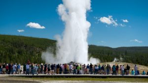 Yellowstone Geyser, Old Faithful