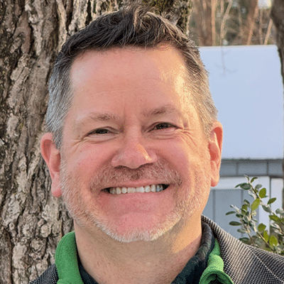 Aaron Lloyd headshot 400 Colleen Teubner